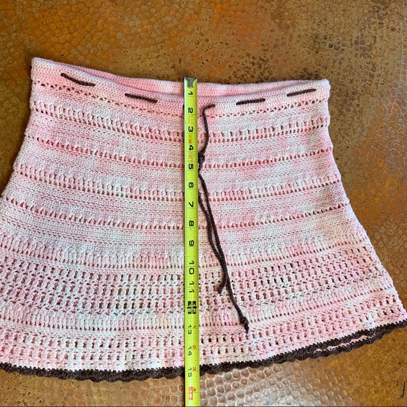 Hand knit pink tie-dye skirt - Picture 6 of 7